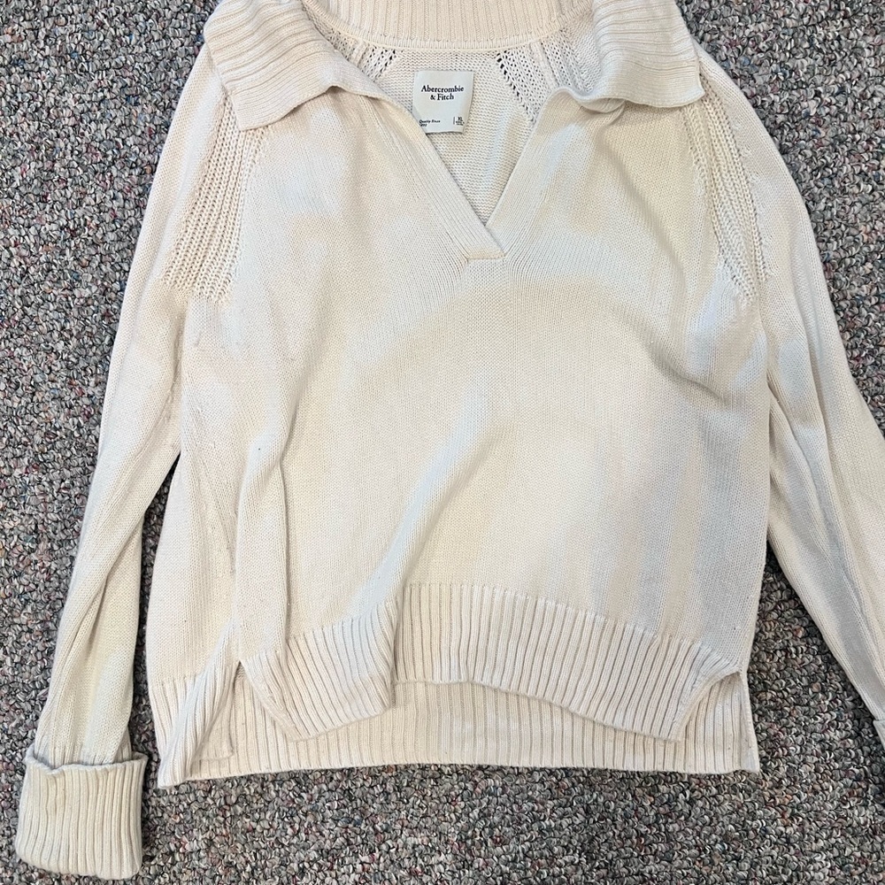 Abercrombie & Fitch Cream V-Neck Collar Sweater XL